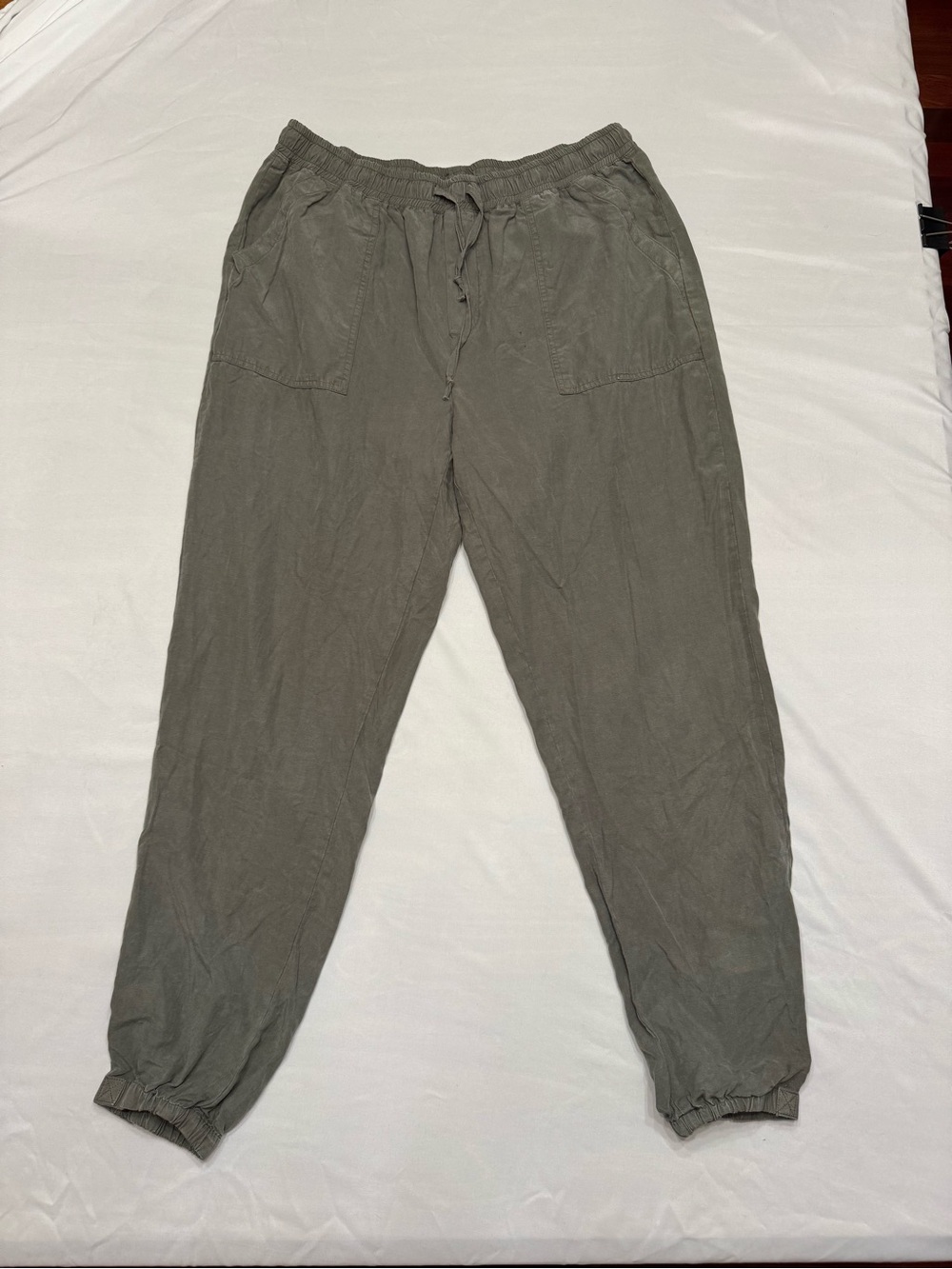 Thread & Supply Linen Jogger Pants- Green
